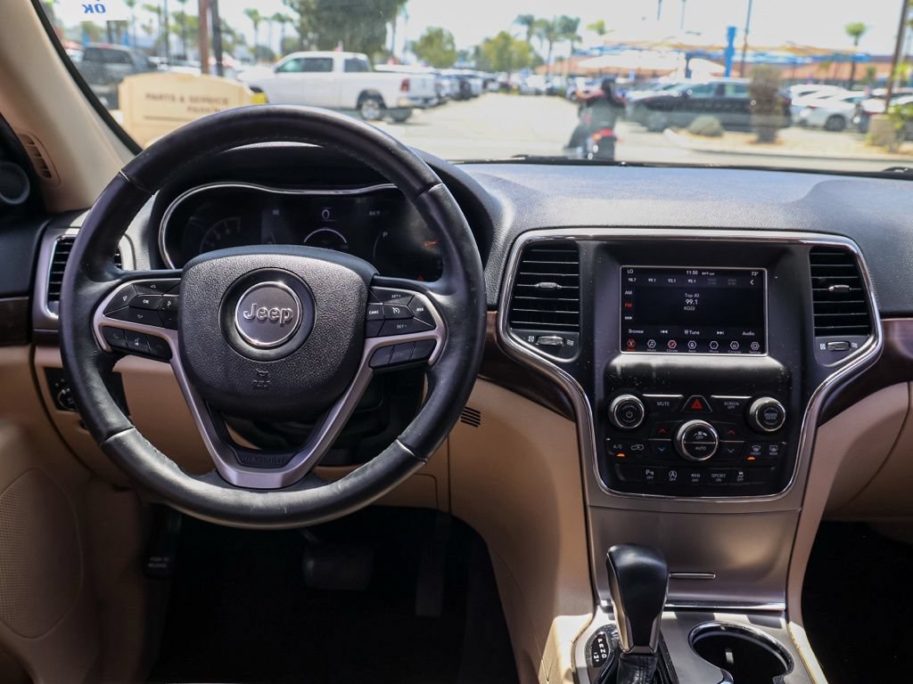 Used 2018 Jeep Grand Cherokee Laredo RWD image 22