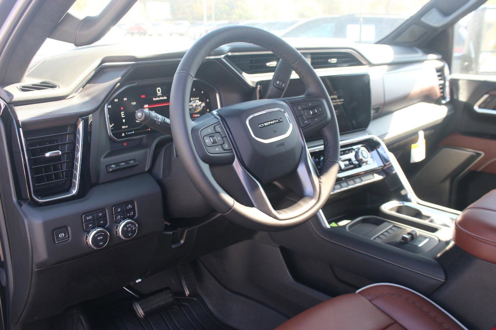 New 2025 GMC Sierra 3500 Denali Ultimate image 13