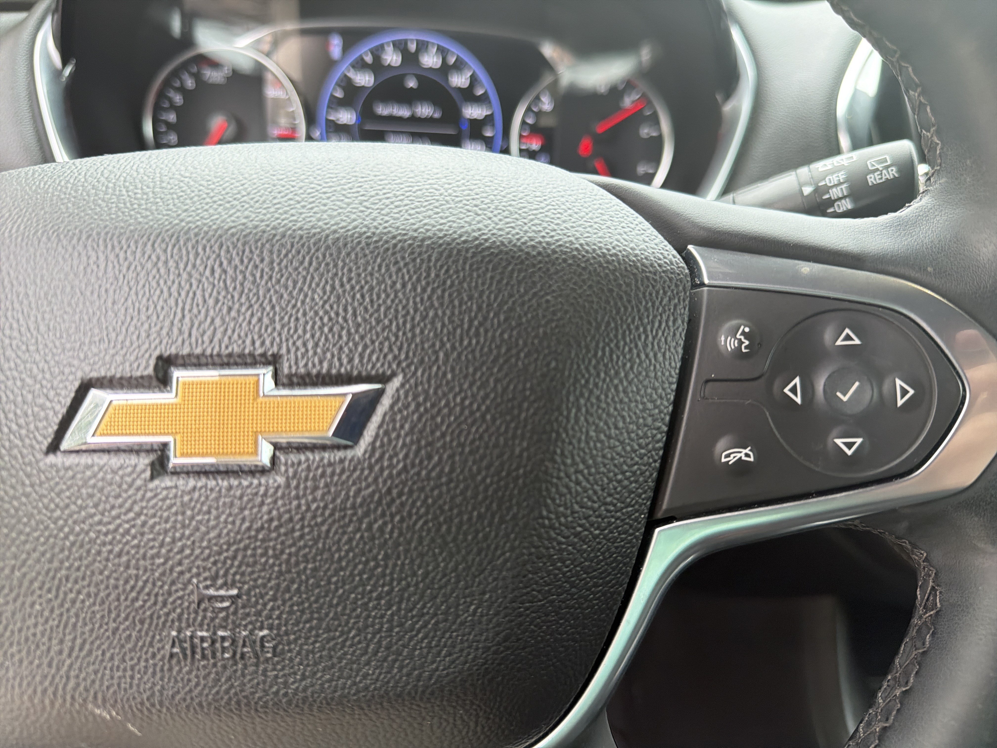 Certified 2023 Chevrolet Traverse Premier FWD image 30