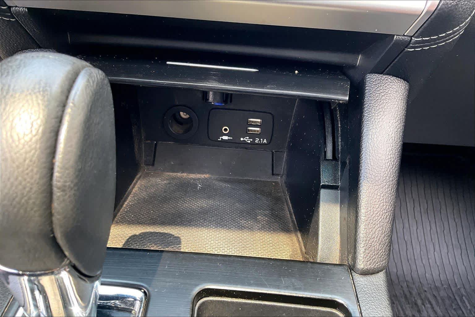 Used 2019 Subaru Outback 3.6R Touring AWD/4WD image 35