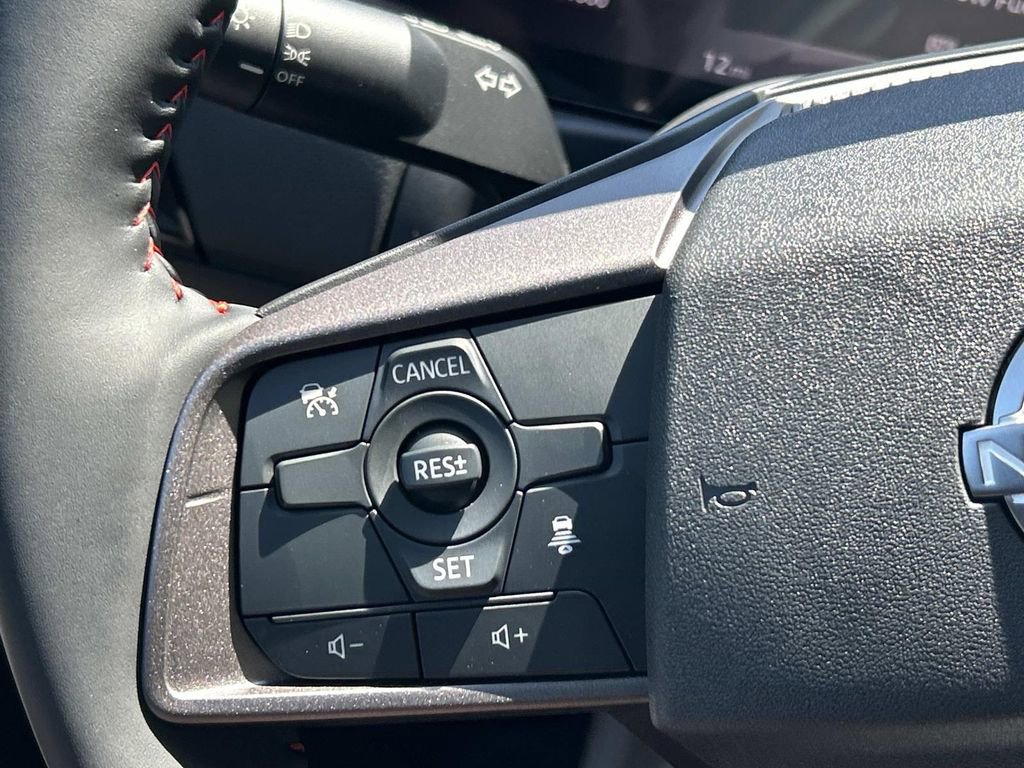 New 2026 Nissan Sentra SR w/ Floor Mat Package FWD image 30