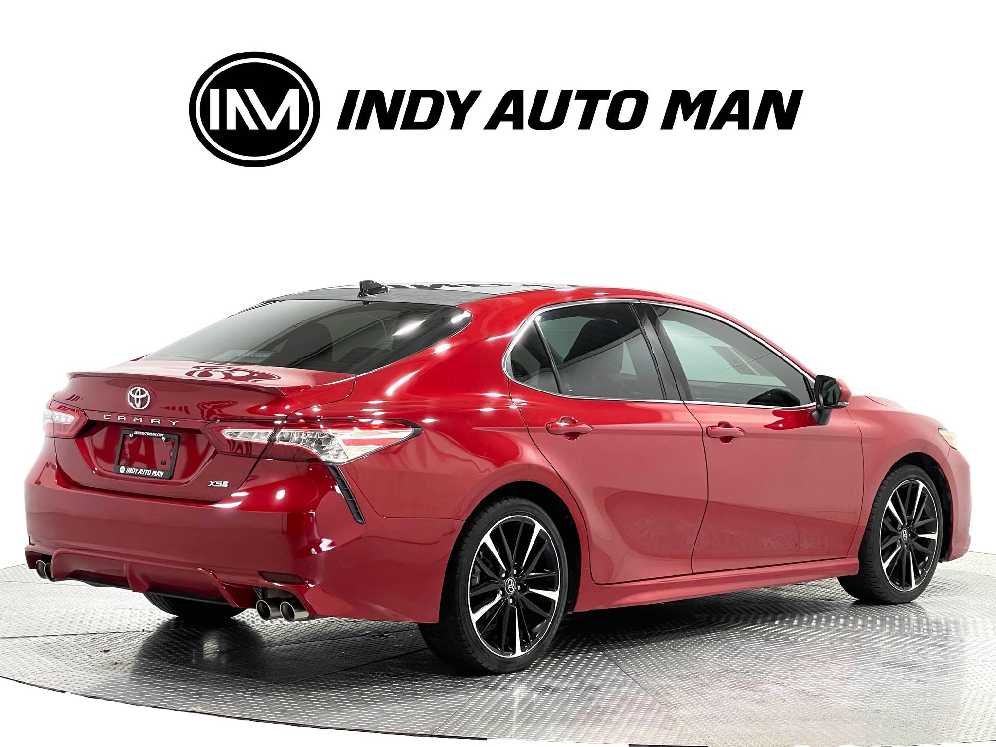 Used 2020 Toyota Camry XSE FWD image 4