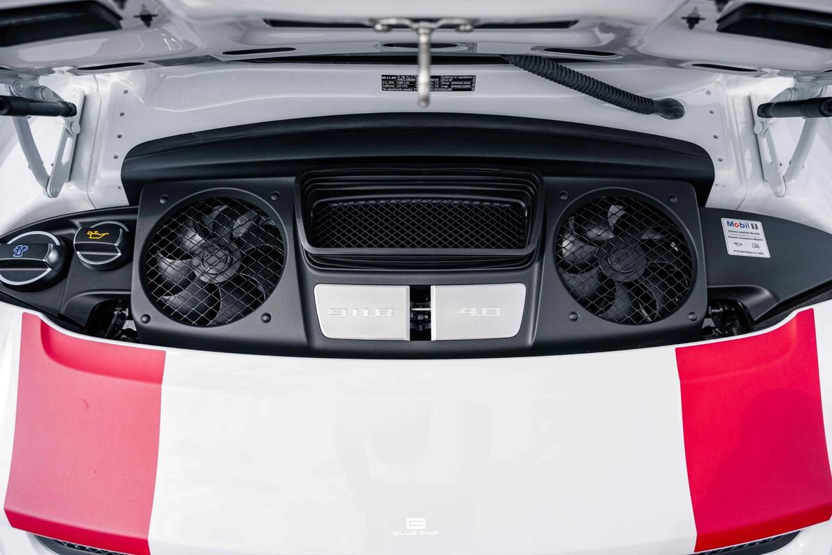 Used 2016 Porsche 911 R RWD image 33