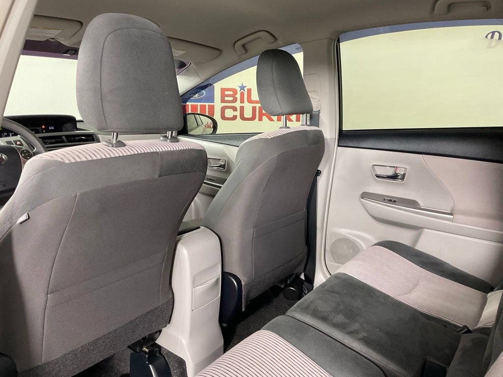 Used 2017 Toyota Prius V Three FWD image 15