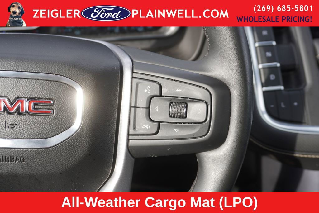 Used 2023 GMC Yukon XL SLT w/ SLT Premium Package image 27