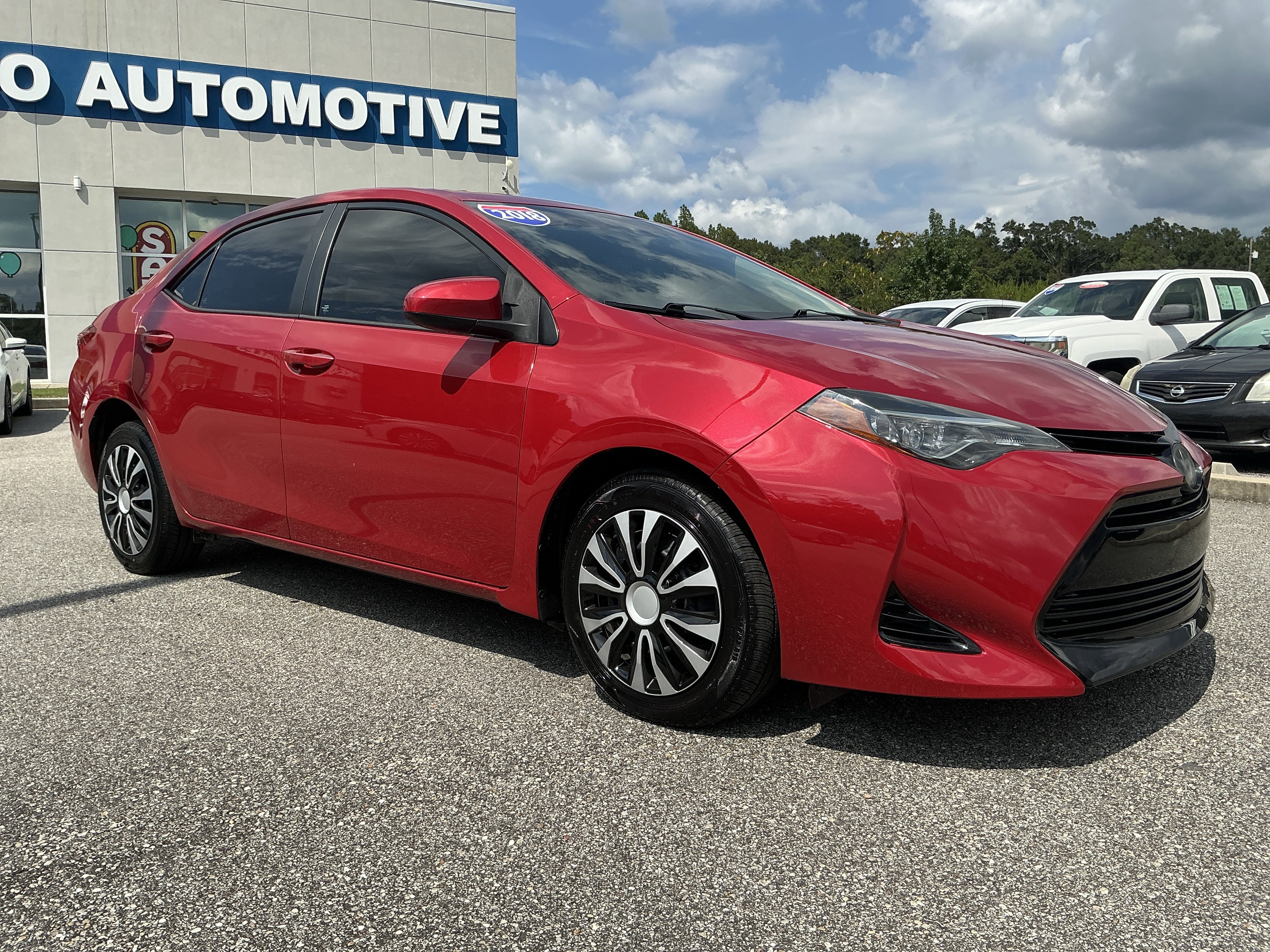 Used 2018 Toyota Corolla LE FWD image 9