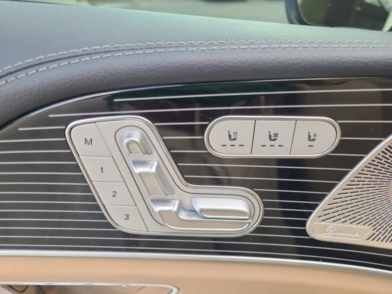 Used 2024 Mercedes-Benz GLE 350 4MATIC image 12