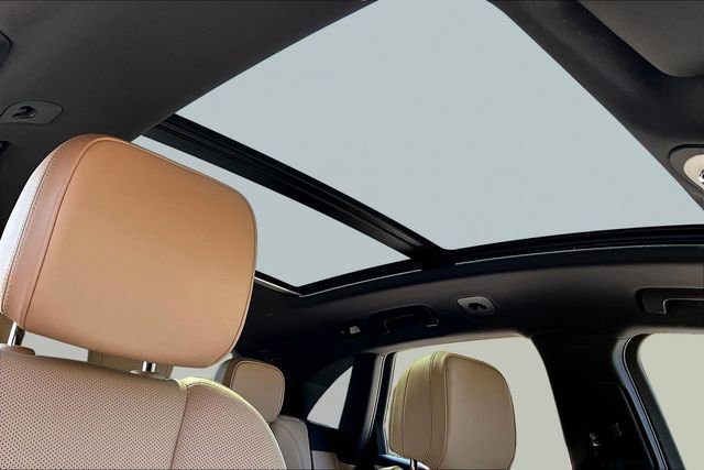 Used 2026 Porsche Macan AWD/4WD image 26