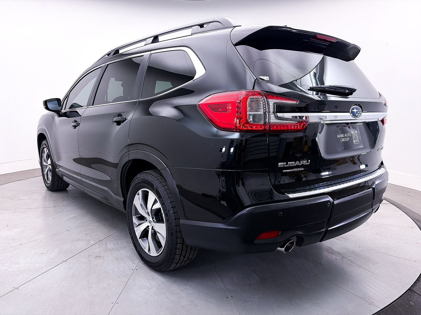 Used 2025 Subaru Ascent Premium AWD/4WD image 12