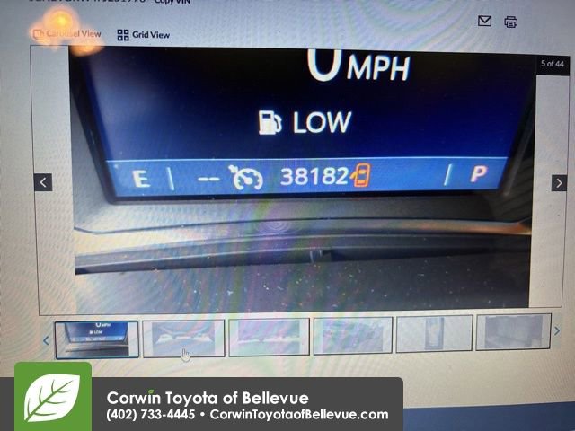 Used 2023 Chevrolet Traverse LT AWD/4WD image 4