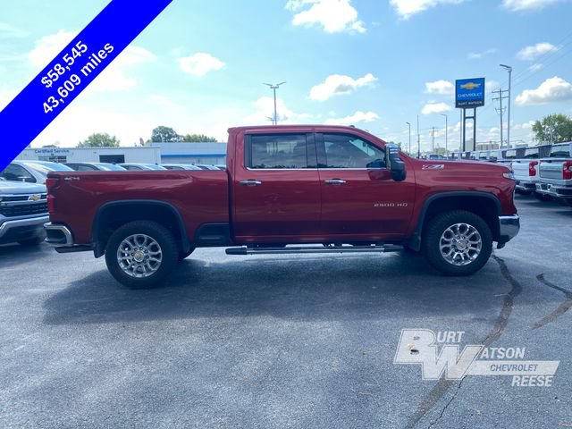 Used 2024 Chevrolet Silverado 2500 LTZ w/ LTZ Premium Package AWD/4WD image 12