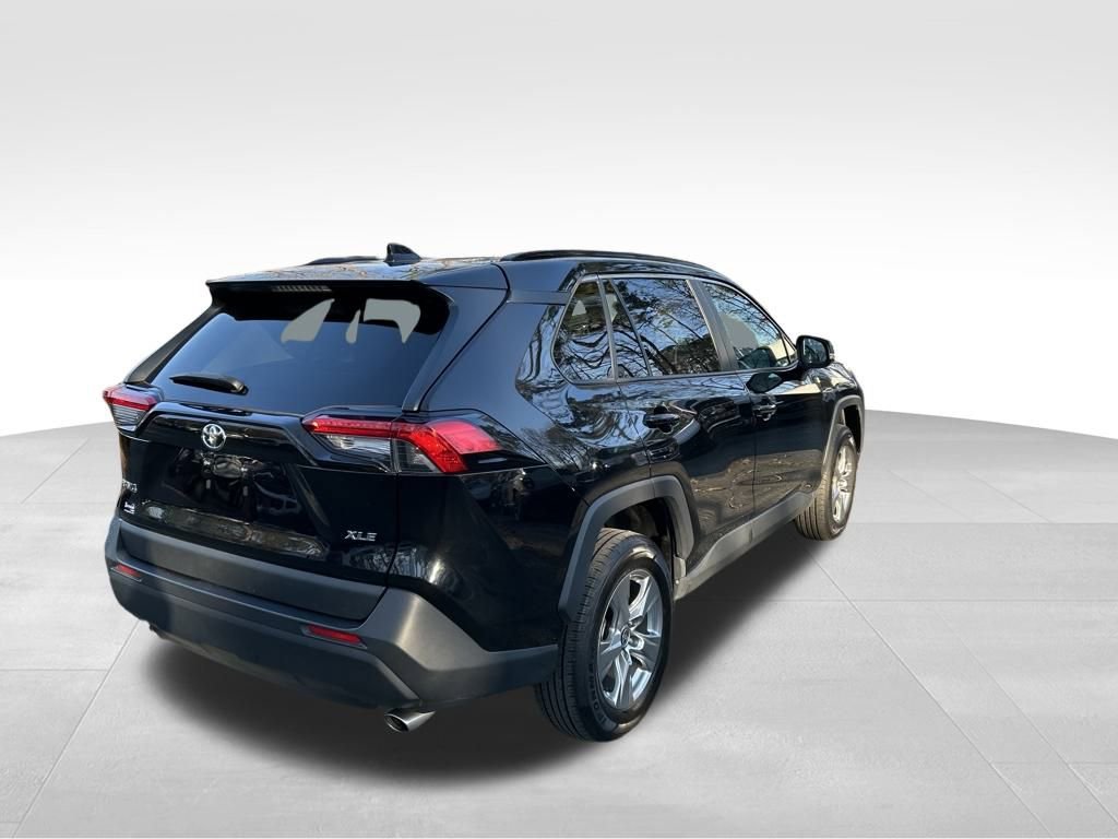 Used 2024 Toyota RAV4 XLE image 5