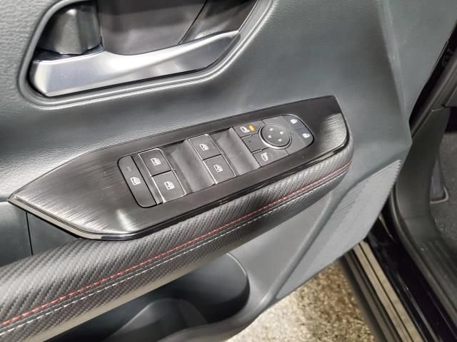 Used 2025 Nissan Kicks SR AWD/4WD image 14