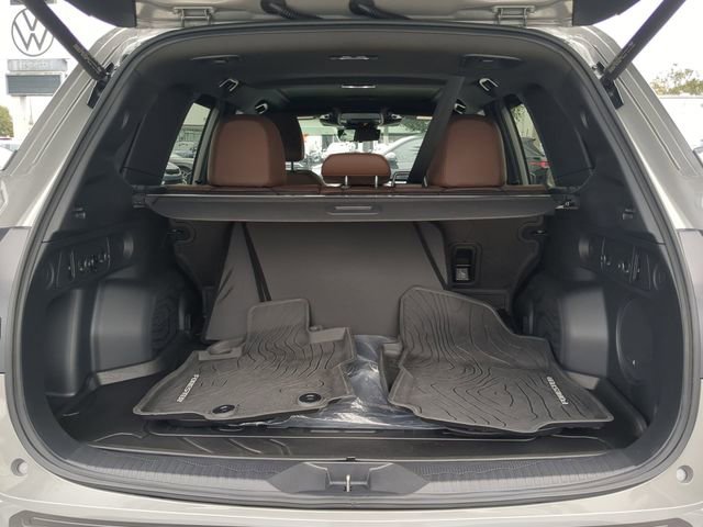 Used 2025 Subaru Forester Touring w/ Popular Package - Touring image 9