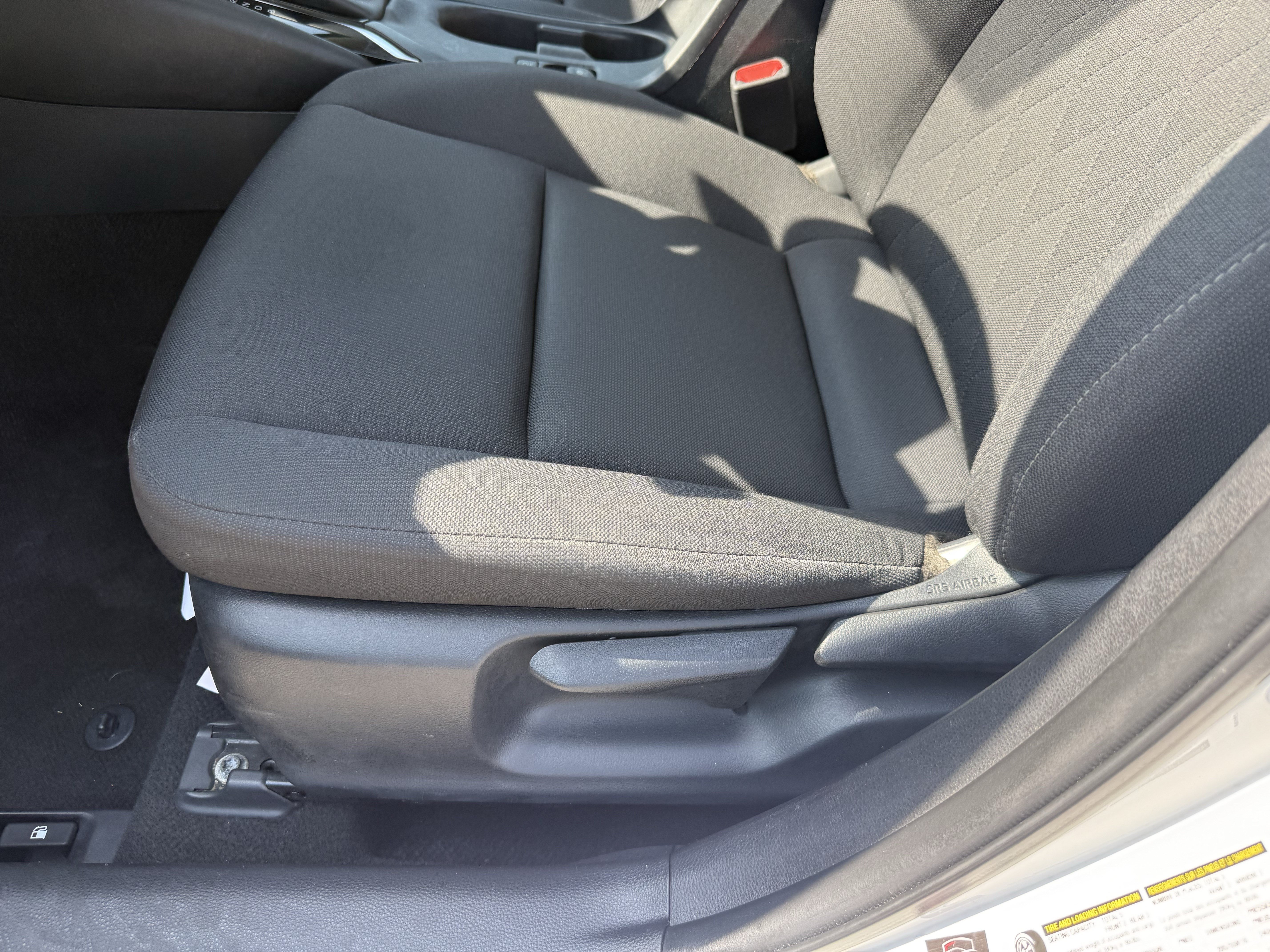 Used 2024 Toyota Corolla LE FWD image 27
