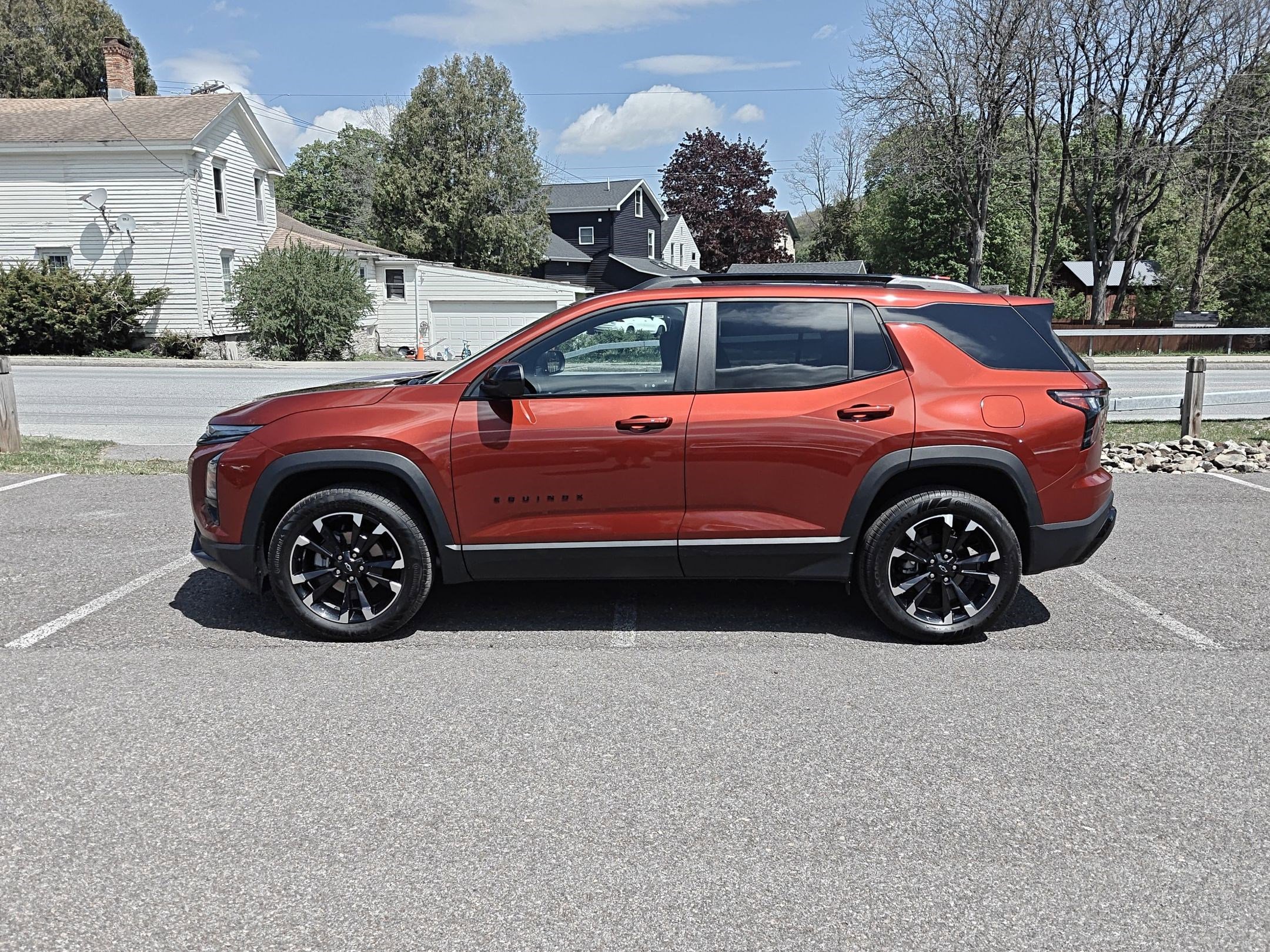 Certified 2025 Chevrolet Equinox RS w/ Safety and Technology Package AWD/4WD image 2