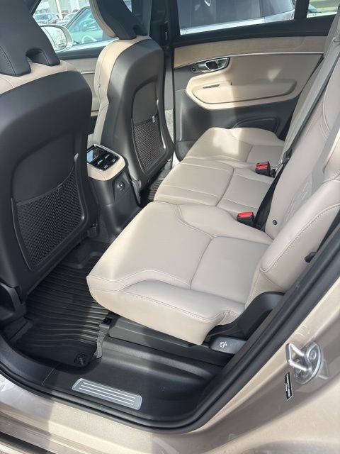 New 2026 Volvo XC90 T8 Plus w/ Protection Package Premier AWD/4WD image 28