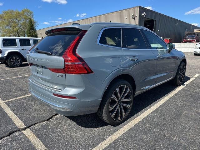 Used 2023 Volvo XC60 B5 Ultimate w/ Climate Package AWD/4WD image 5