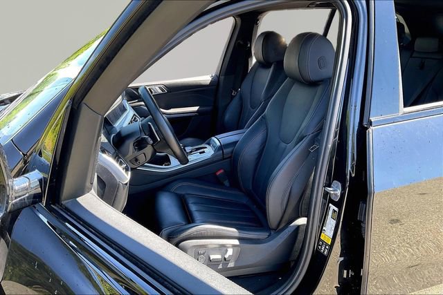 Used 2022 BMW X5 xDrive40i w/ M Sport Package image 15