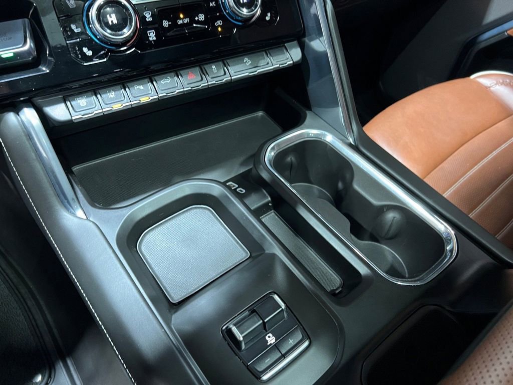 Used 2024 GMC Sierra 3500 Denali Ultimate image 37