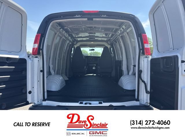 New 2026 GMC Savana 2500 RWD image 20