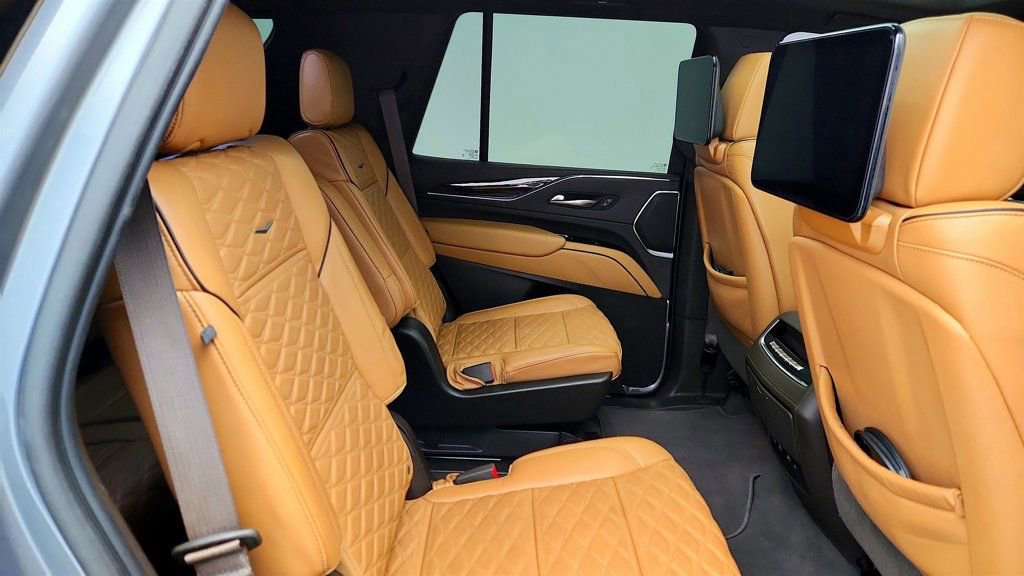 Used 2021 Cadillac Escalade Sport w/ Driver Assist Tech Package image 27