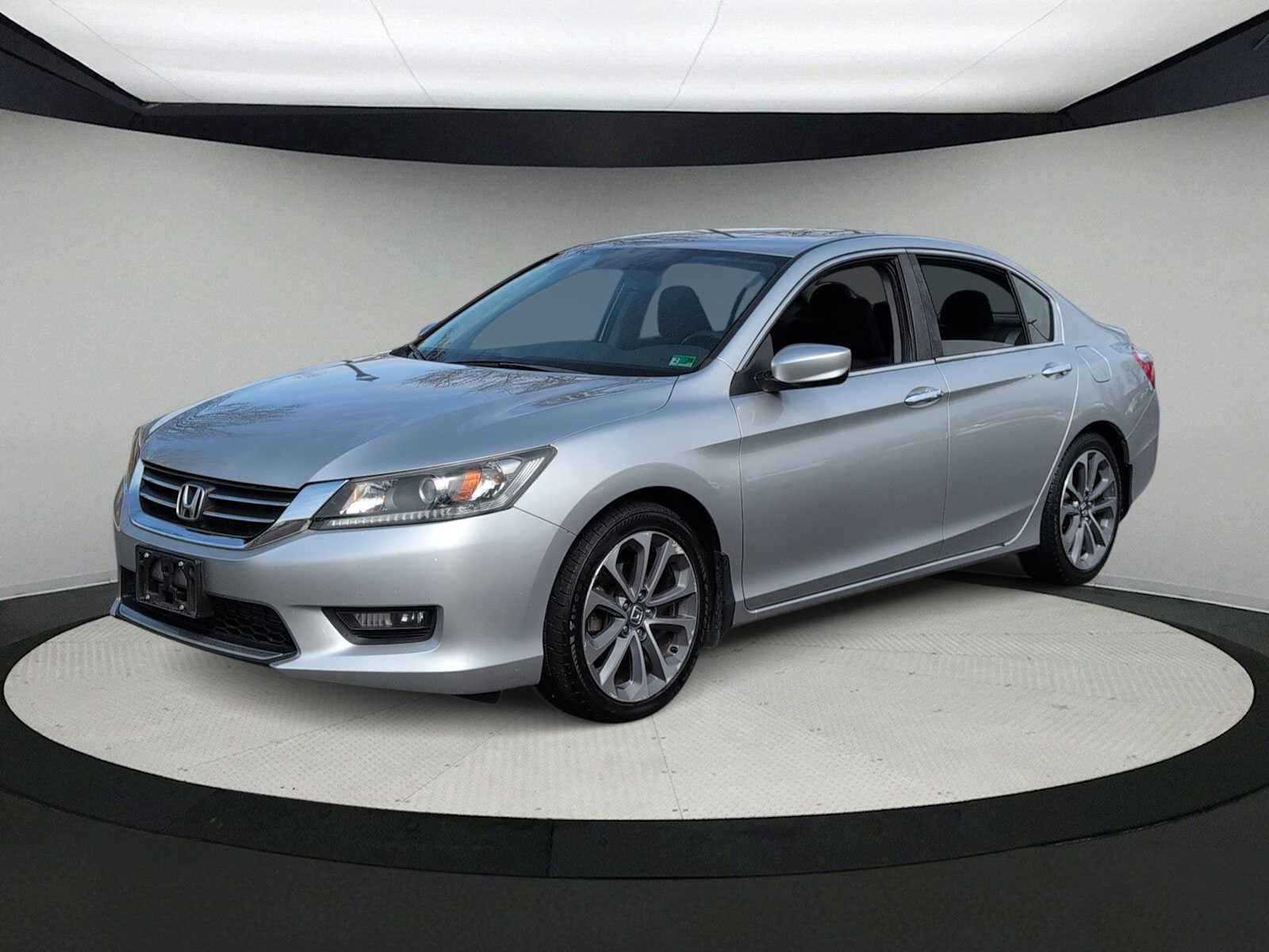 Used 2014 Honda Accord Sport image 4