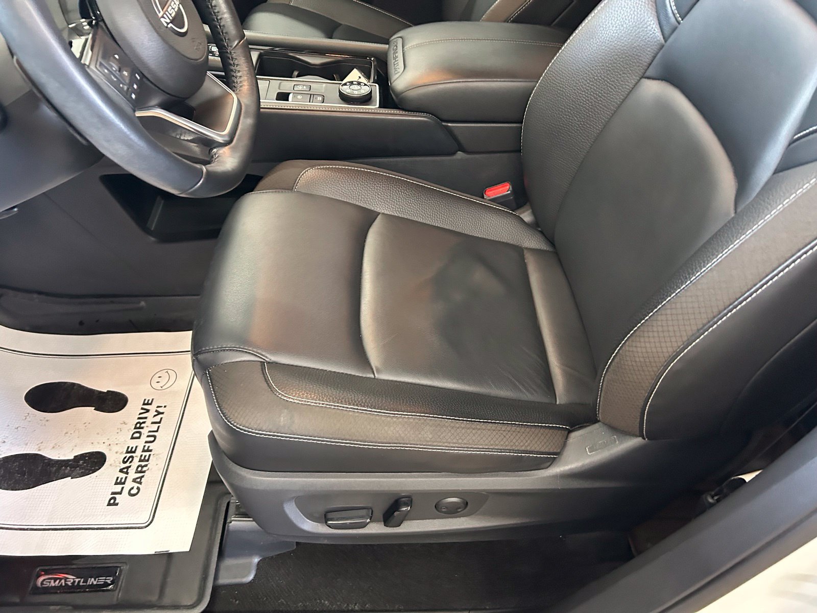 Used 2023 Nissan Pathfinder SL w/ SL Premium Package AWD/4WD image 22