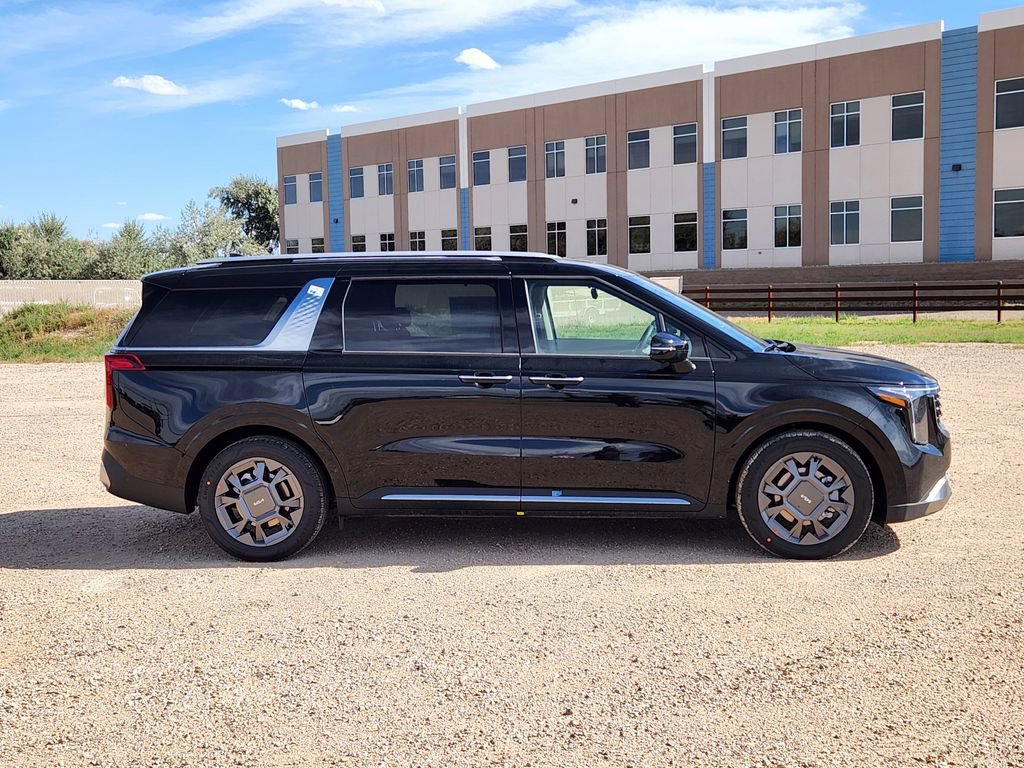 New 2026 Kia Carnival SX image 2