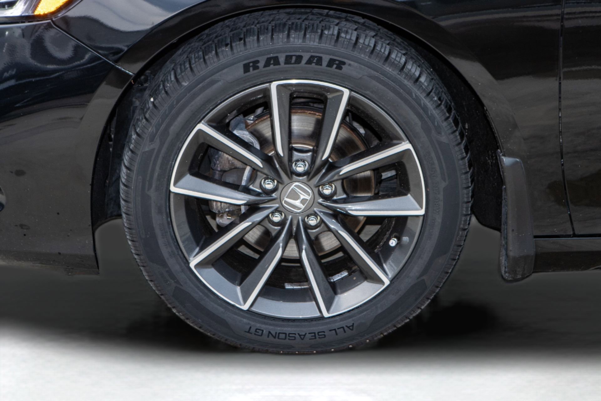 Certified 2021 Honda Accord EX-L image 43