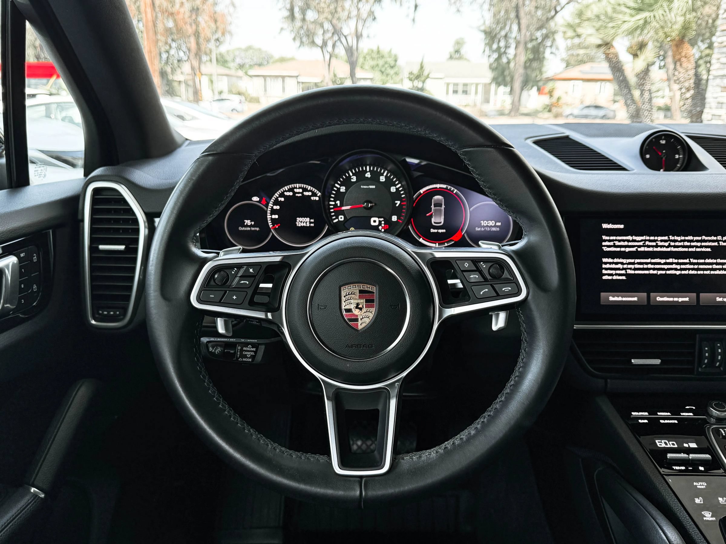Used 2022 Porsche Cayenne Platinum Edition AWD/4WD image 27