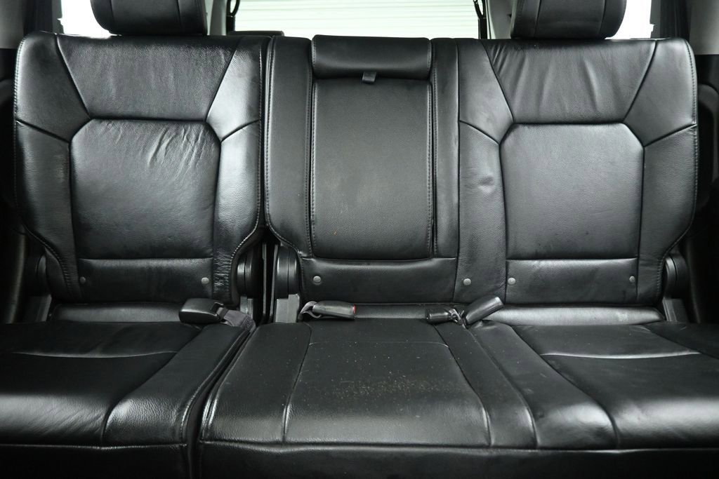 Used 2015 Honda Pilot Touring image 32