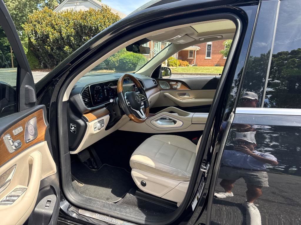 Used 2021 Mercedes-Benz GLE 350 image 4