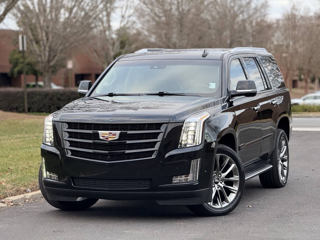 Used 2020 Cadillac Escalade Luxury w/ Escalade Sport Edition RWD image 1