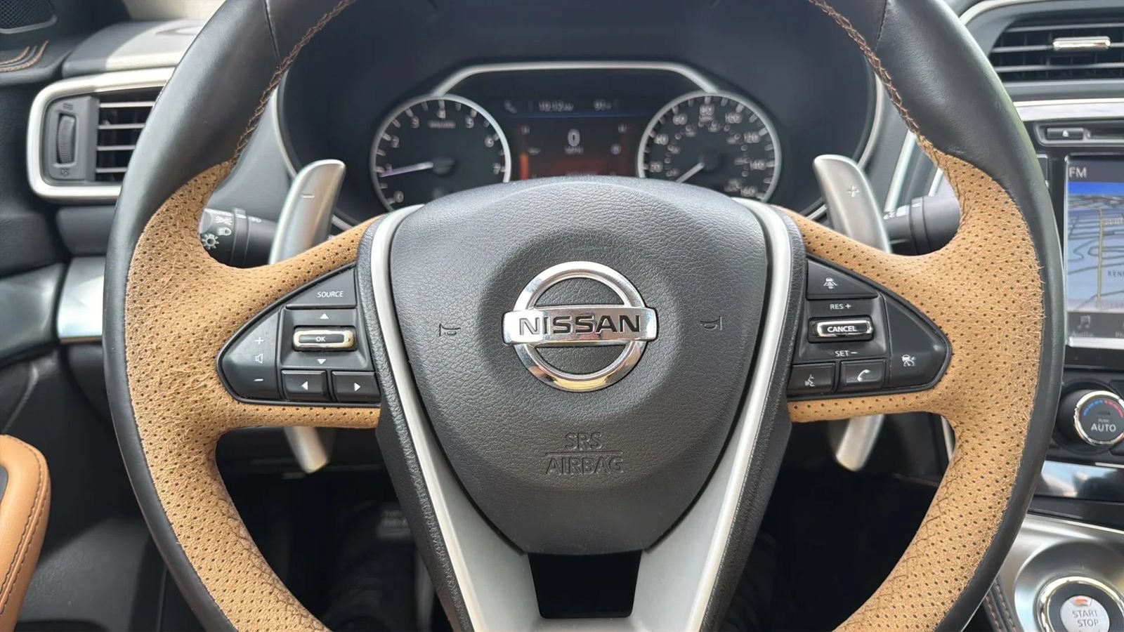 Used 2016 Nissan Maxima SR w/ Interior Lighting Package FWD image 17