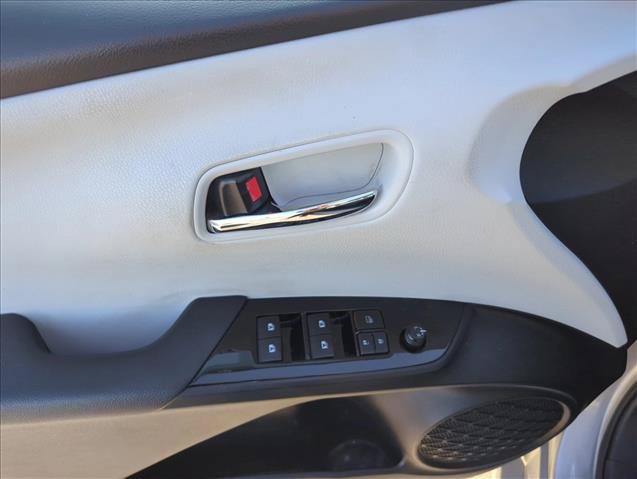 Used 2017 Toyota Prius Three FWD image 10