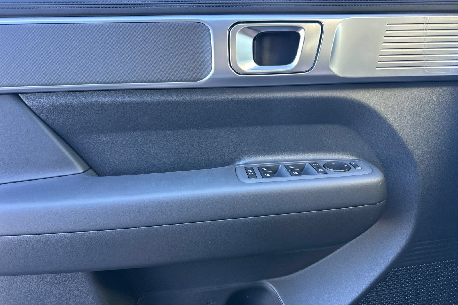Certified 2026 Hyundai Santa Fe SE FWD image 14
