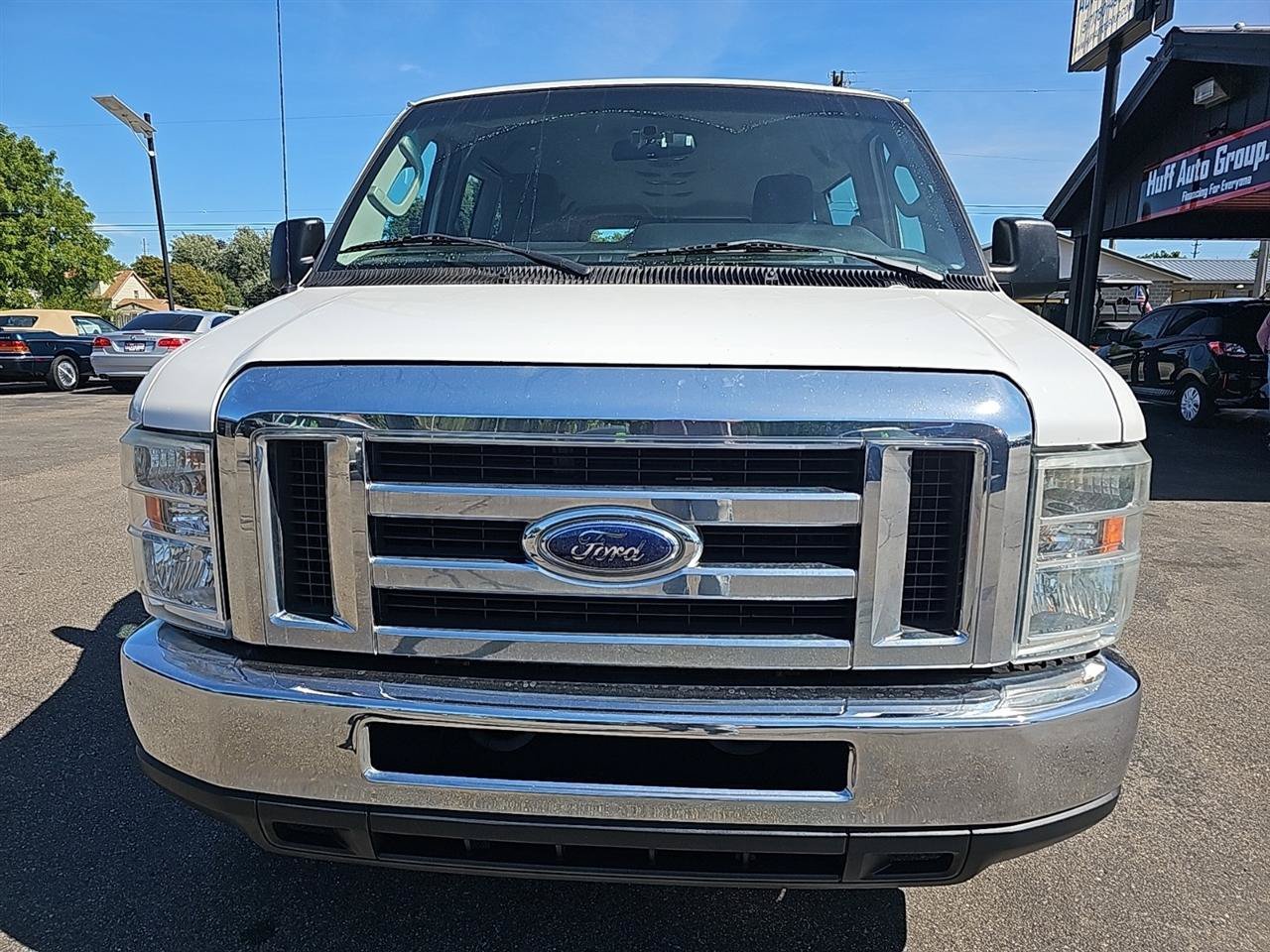 Used 2012 Ford E-350 and Econoline 350 Super Duty Wagon RWD image 8