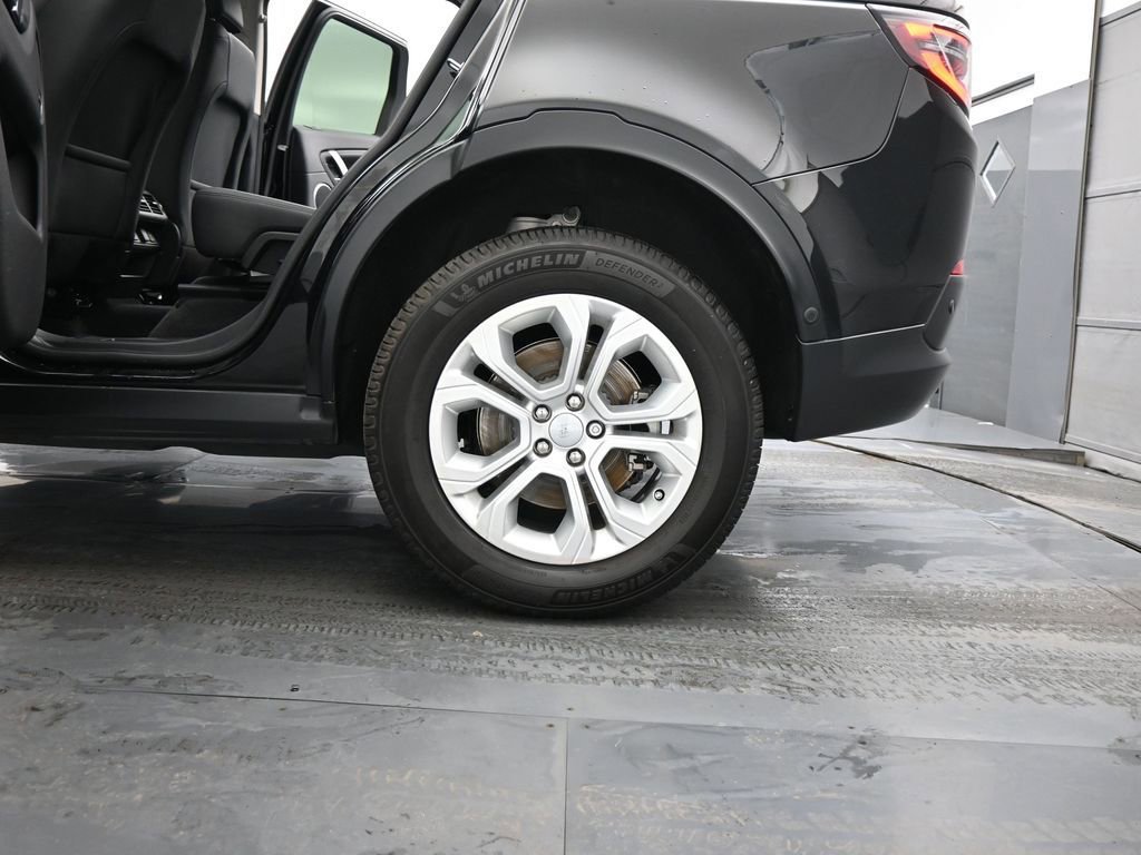 Used 2021 Land Rover Discovery Sport S image 19