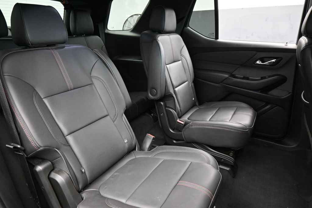 Used 2023 Chevrolet Traverse RS FWD image 53