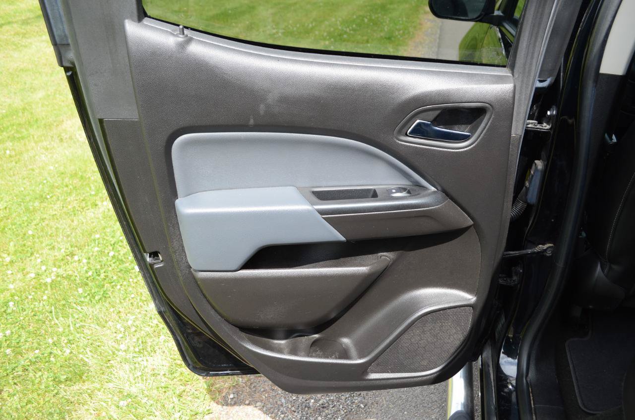 Used 2018 Chevrolet Colorado Z71 AWD/4WD image 20