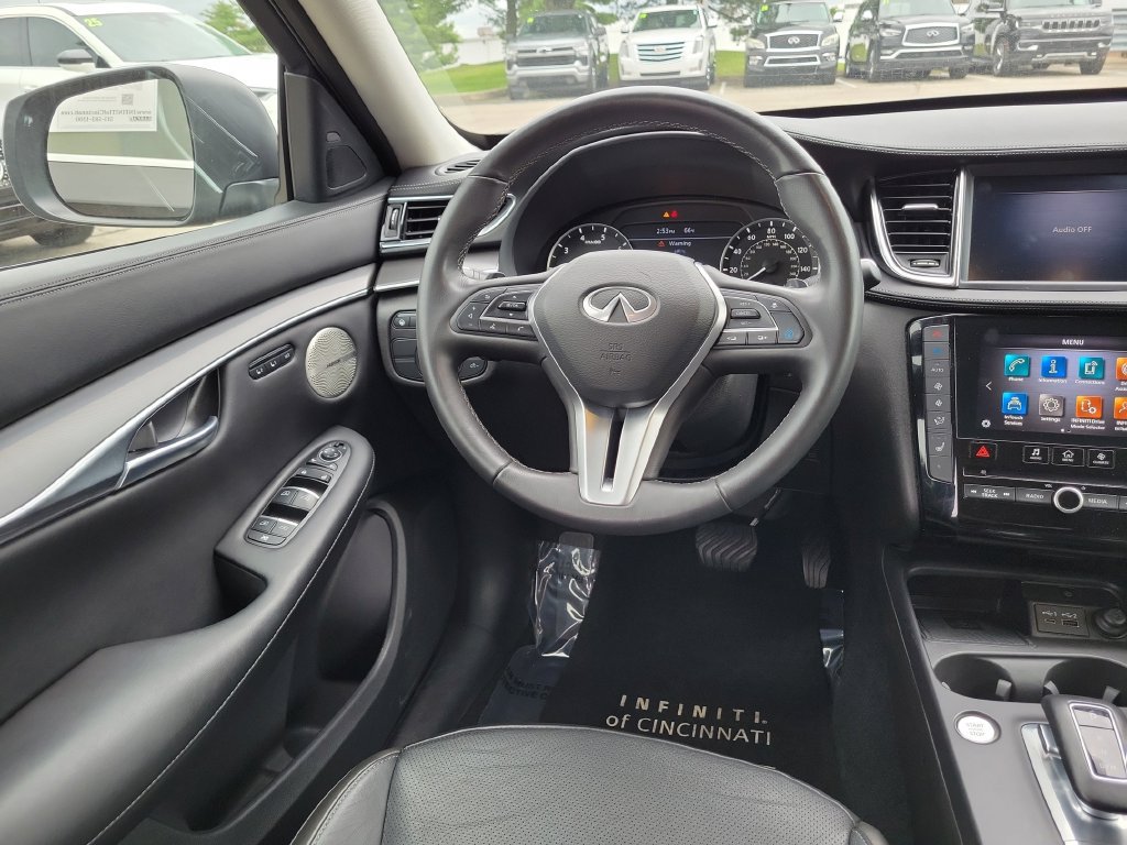 Used 2025 INFINITI QX50 Luxe AWD/4WD image 12