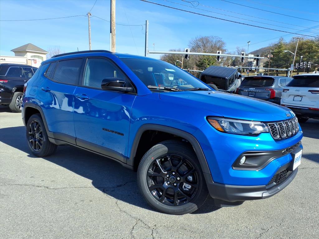 New 2026 Jeep Compass Latitude image 2