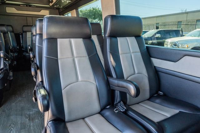 Used 2016 Mercedes-Benz Sprinter 3500 image 31