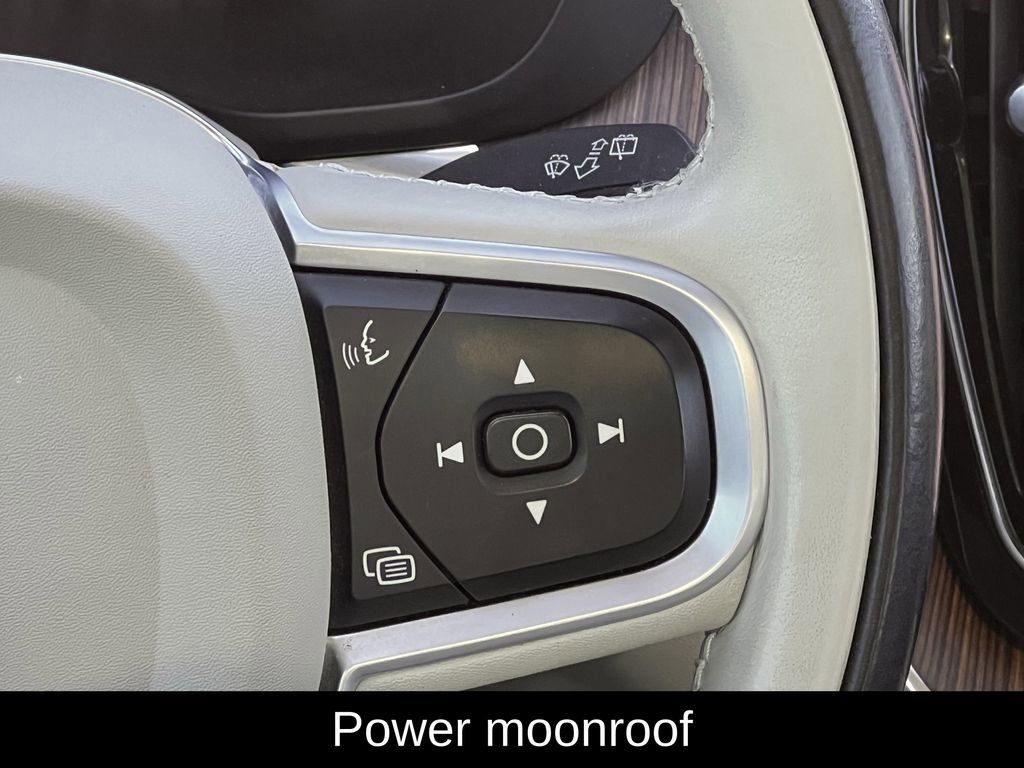 Used 2021 Volvo XC60 T6 Momentum image 16