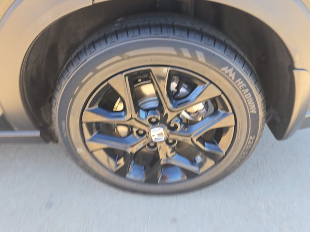 Used 2025 Honda HR-V Sport image 9