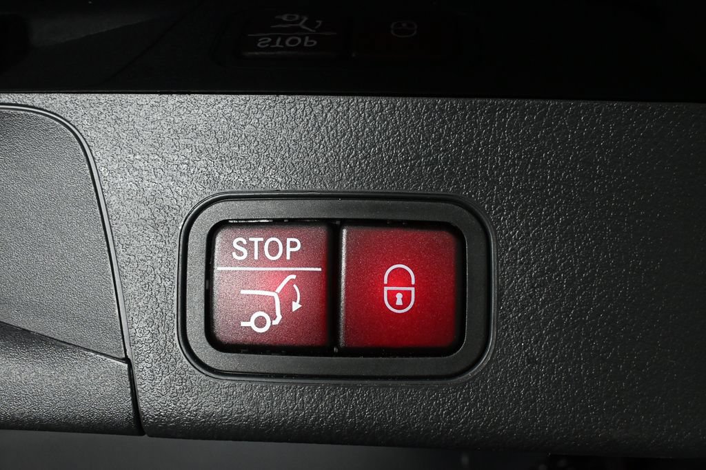 Certified 2024 Mercedes-Benz EQB 250+ image 31