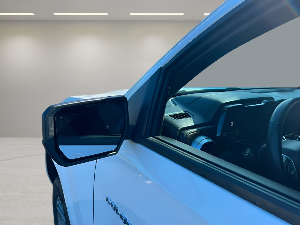 Used 2023 Chevrolet Colorado LT RWD image 25
