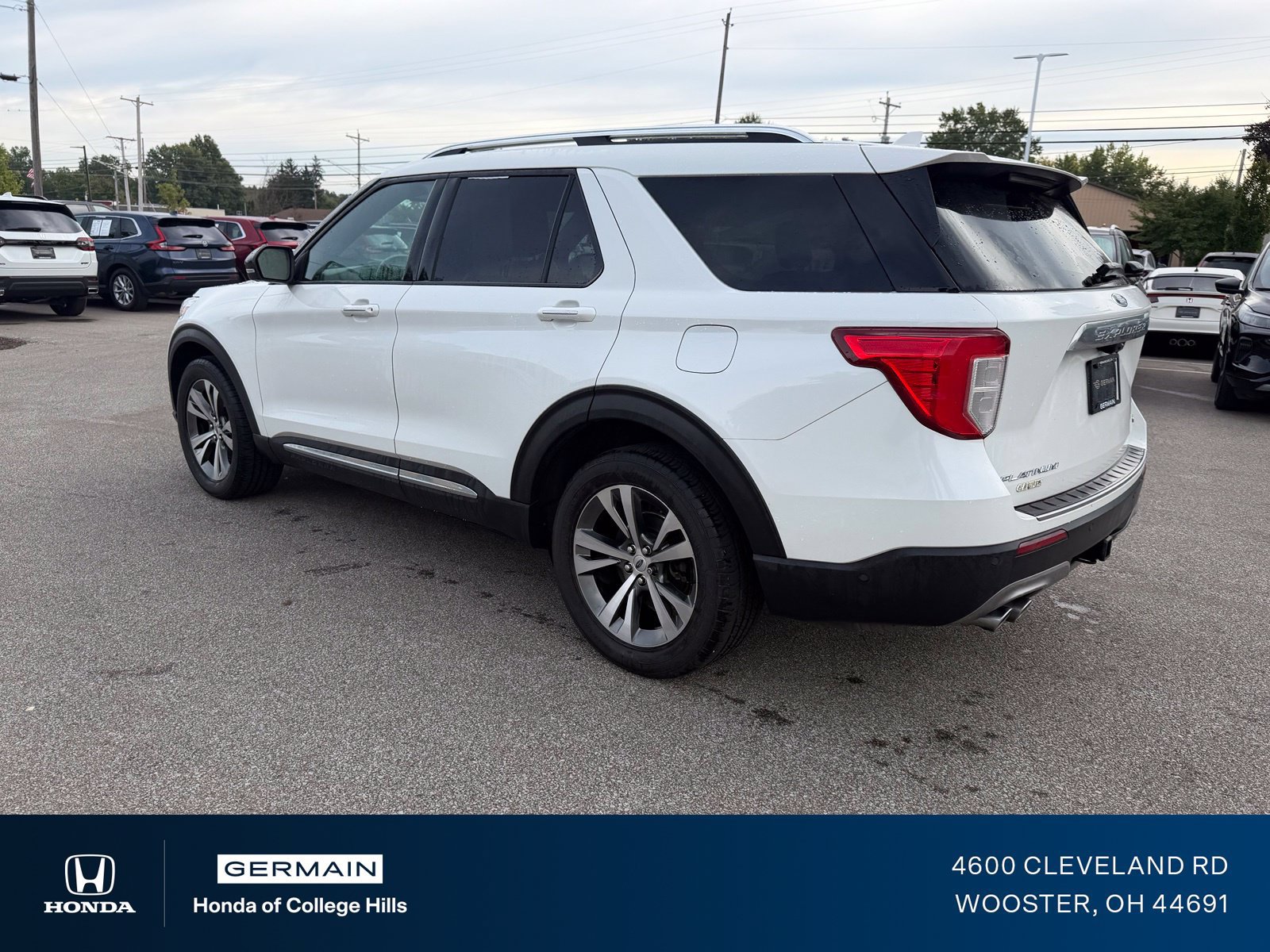 Used 2020 Ford Explorer Platinum w/ Premium Technology Package AWD/4WD image 10