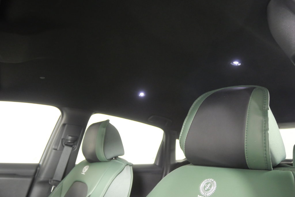 Used 2025 Honda HR-V Sport image 11